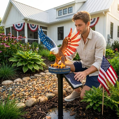 🔥LAST DAY 50% OFF – Solar Eagle Garden Light